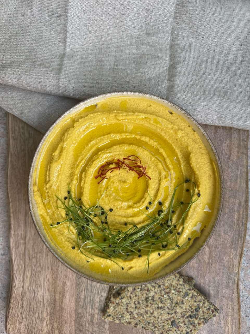 Golden Glow Hummus