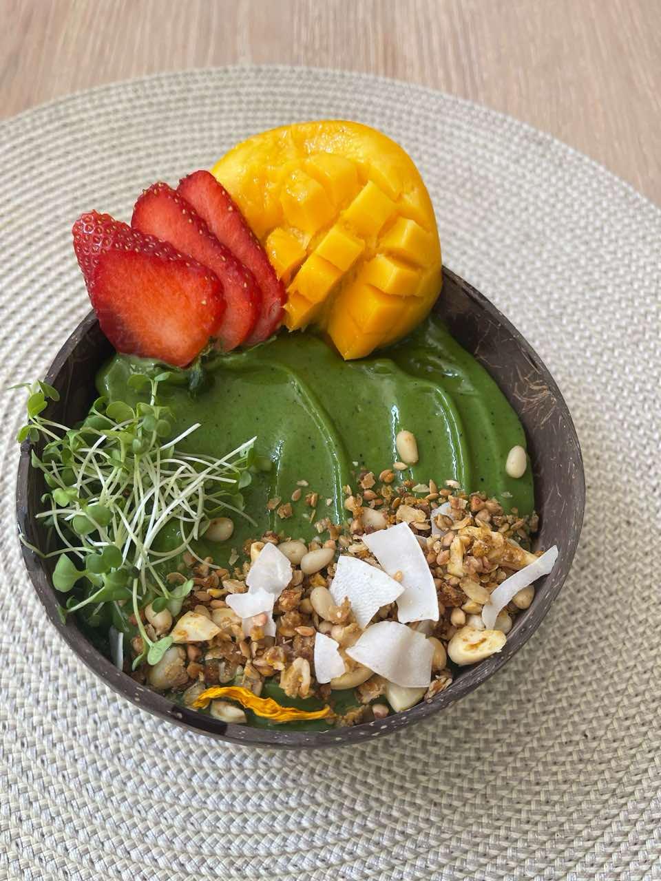 Popeye Matcha Smoothie Bowl