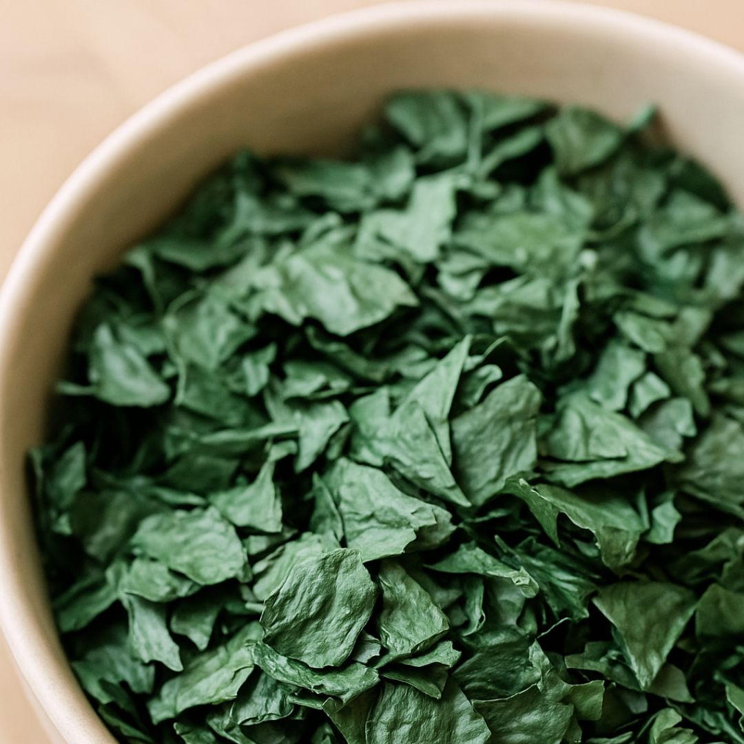 Premium Rohkost Spirulina - Leckere Spirulina Flakes aus 🇩🇪 (ohne Pestizide)